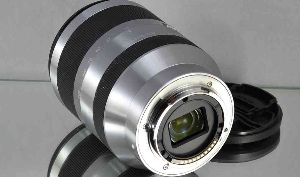Sony E 18-200mm 3.5-6.3 OSS **APS-C Zoom *E mount - foto 5
