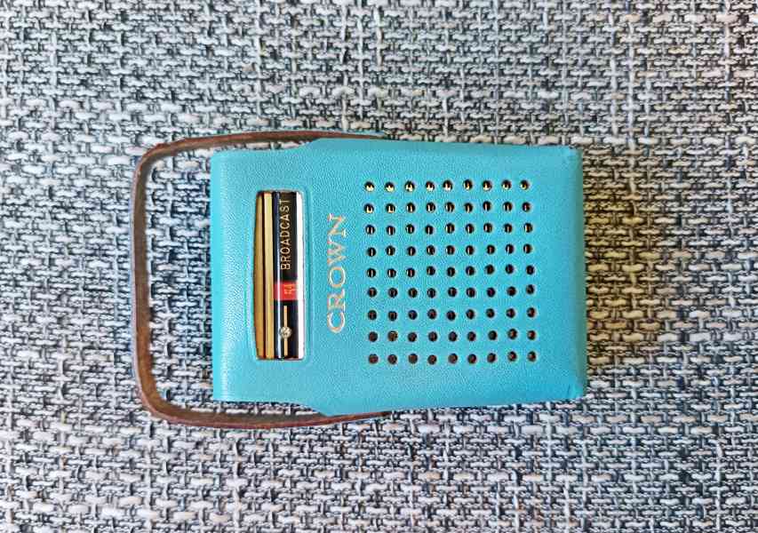 Krásné starožitné kapesní japonské tranzistorové rádio Crown - foto 12