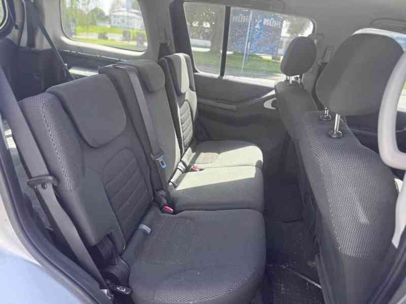 Nissan Pathfinder 2.5 dCi LE 140kw - foto 4