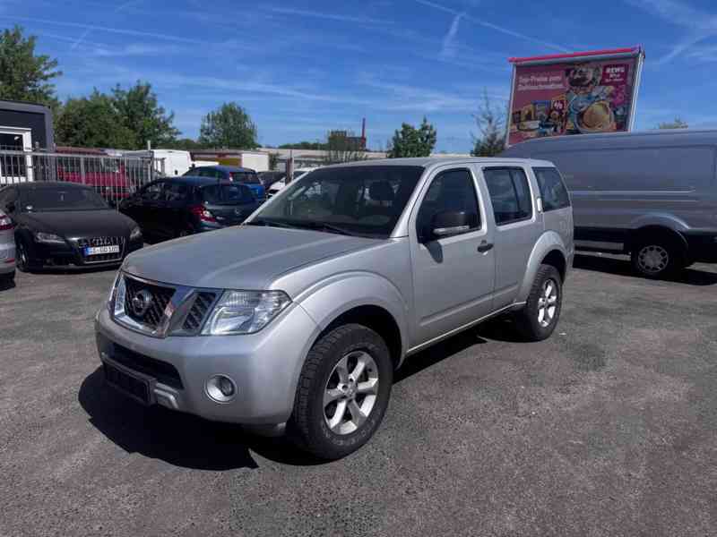 Nissan Pathfinder 2.5 dCi LE 140kw - foto 7