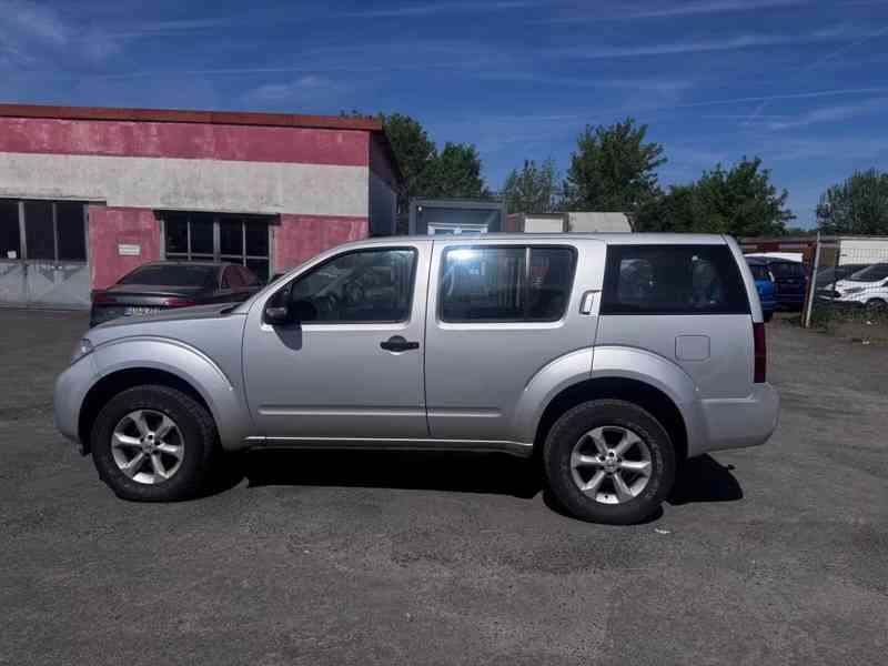 Nissan Pathfinder 2.5 dCi LE 140kw - foto 5