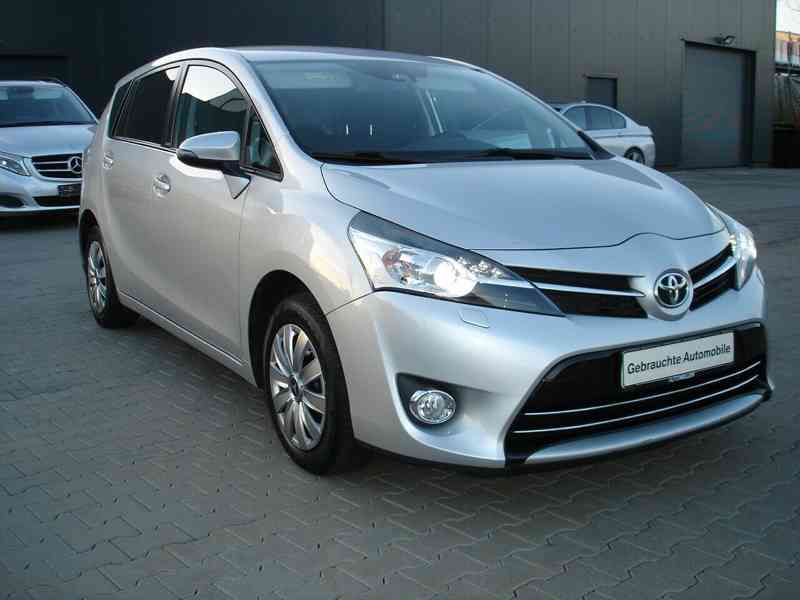 Toyota Verso 1.8i Edition-S+ benzín 108kw - foto 1