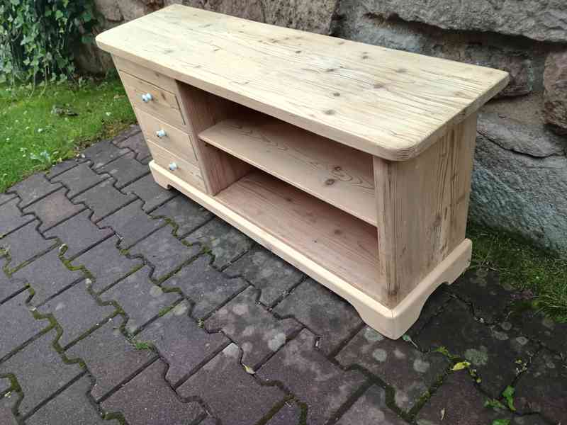 starý botník se šuplaty - foto 3