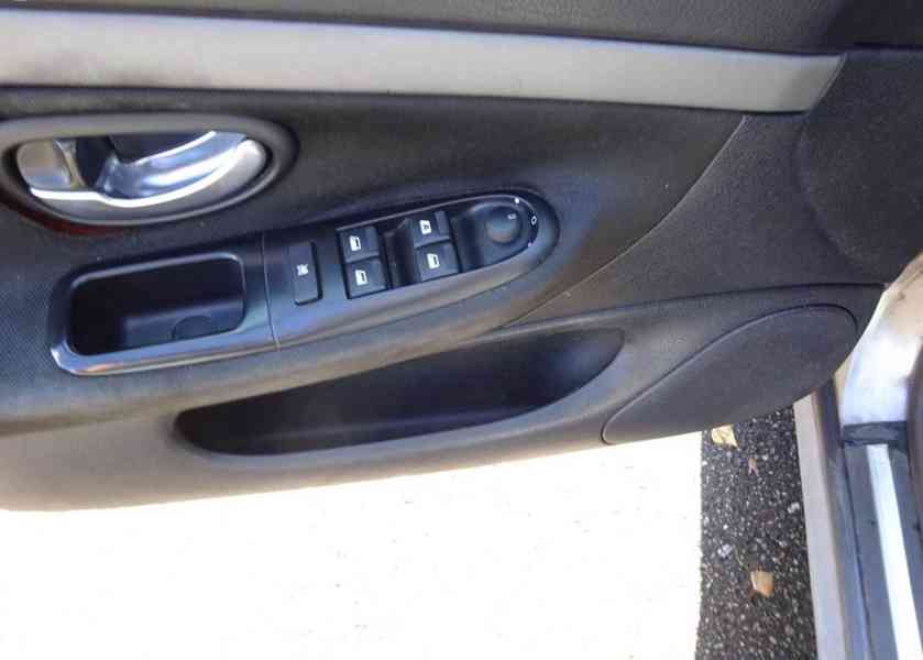 Peugeot 406 2.0 HDI Combi r.v.2003 (66 kw) stk:5/2027 - foto 6