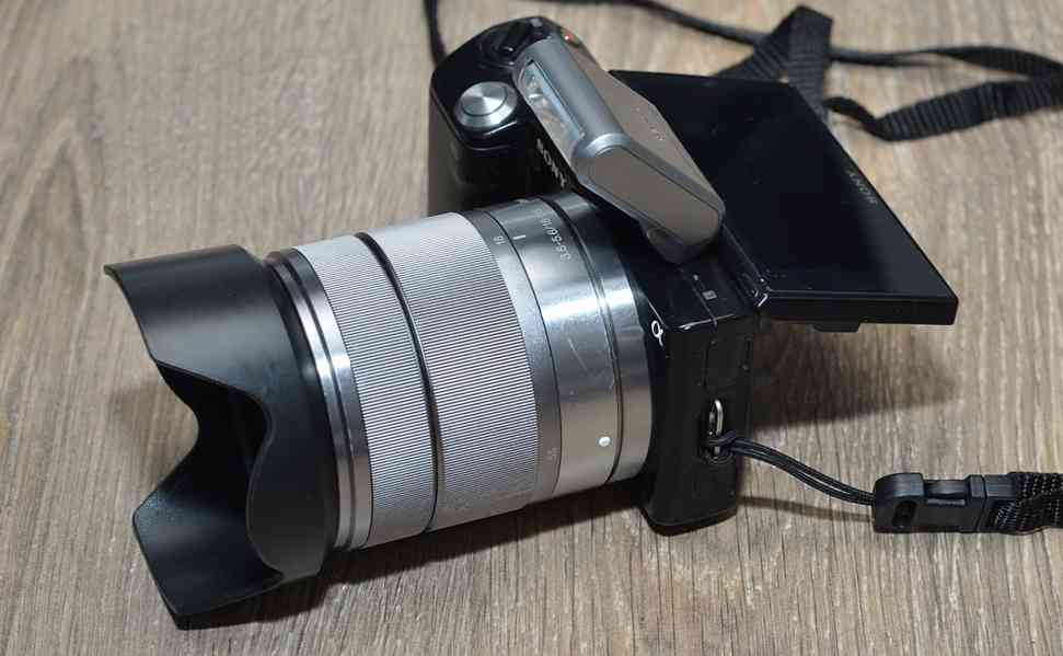 Sony NEX-5 + 18-55mm  *14MP*Full HDV* 12000 Exp. - foto 5