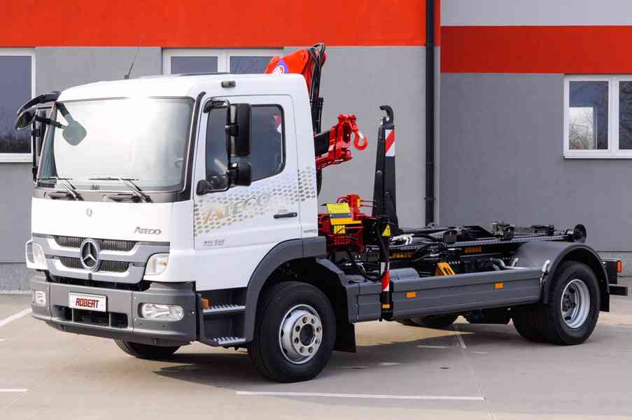 MERCEDES ATEGO 1518 HÁKOVÝ NOSIČ KONTEJNERŮ + HYDR. RUKA EU5 - foto 3