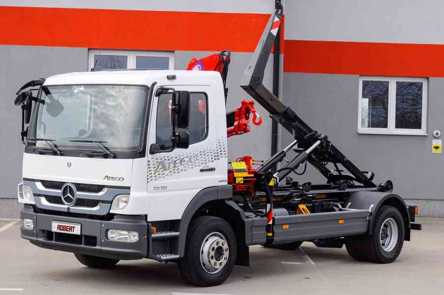 MERCEDES ATEGO 1518 HÁKOVÝ NOSIČ KONTEJNERŮ + HYDR. RUKA EU5 - foto 86