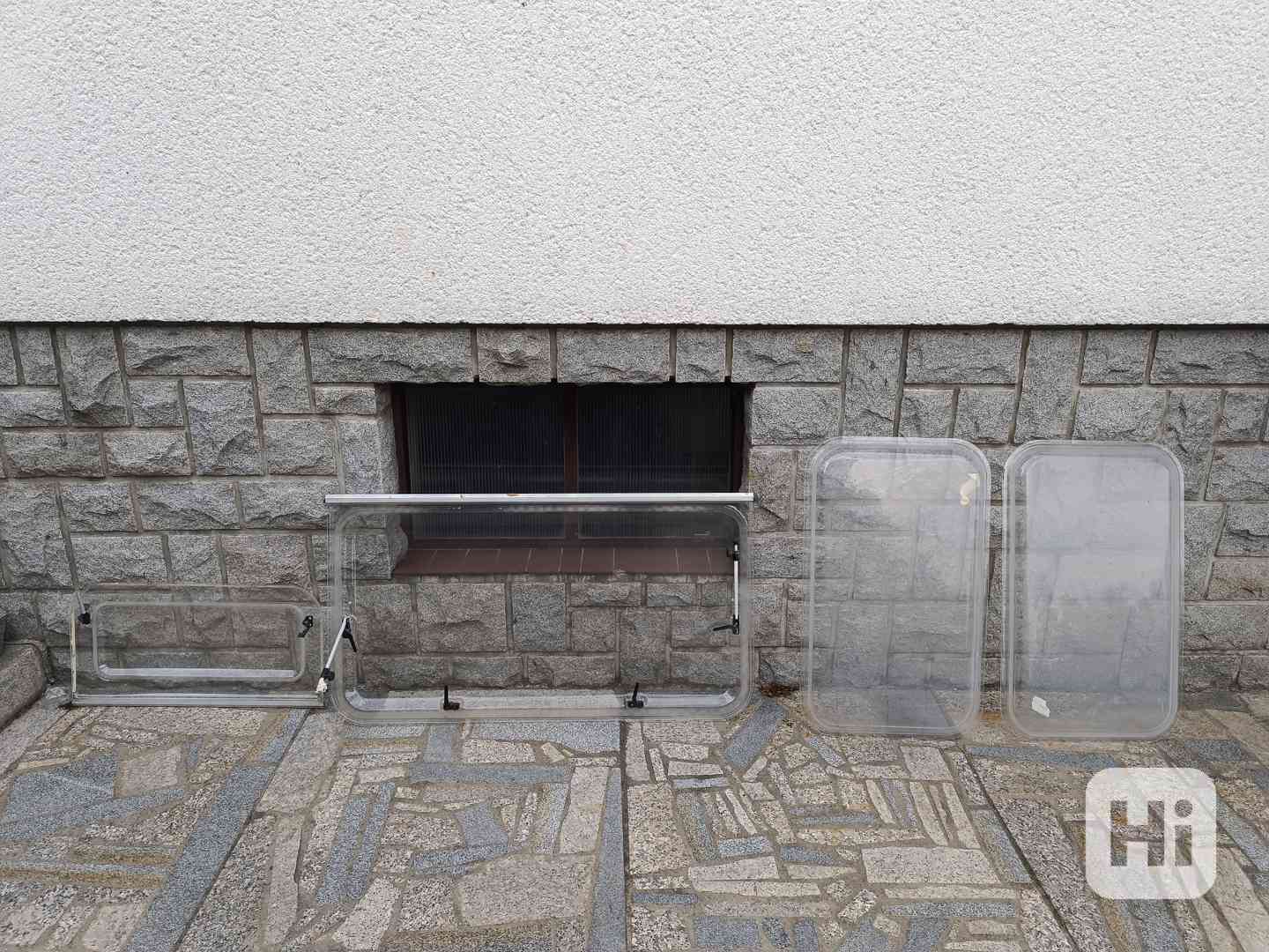 Okna na karavan N126 - foto 1