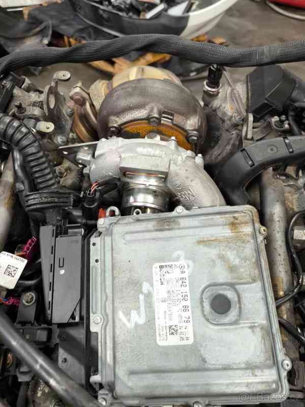 Motor Mercedes Benz OM642 - foto 4