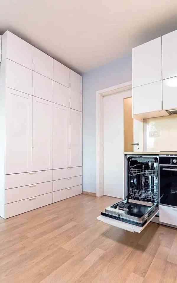 Pronájem bytu 1+kk 37 m² - foto 5