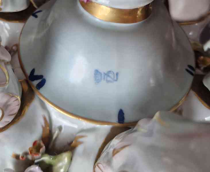Starožitný porcelánový lustr značený DZ - foto 4