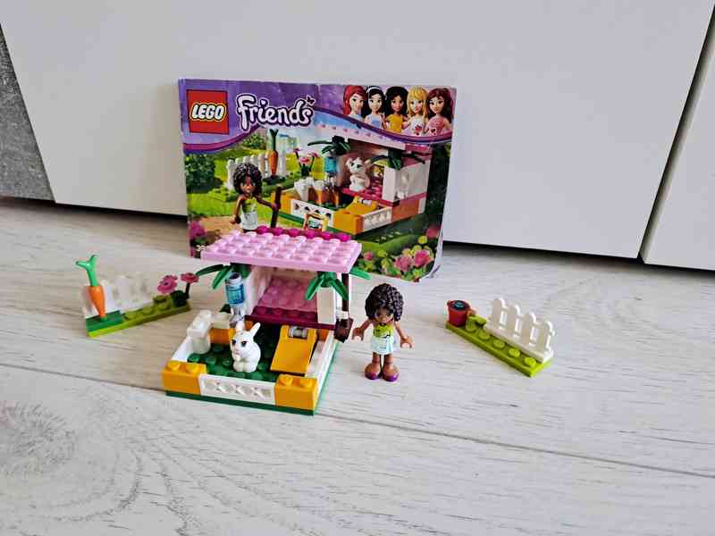 LEGO Friends 3938 Andrea a její králíkárna - foto 3
