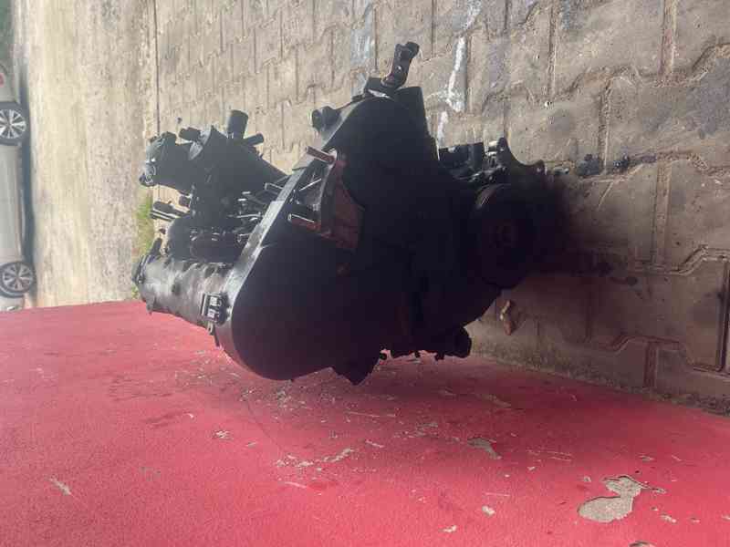 Motor 1,9TD 66KW DHY - DHX Peugeot Citroen prodám - foto 2