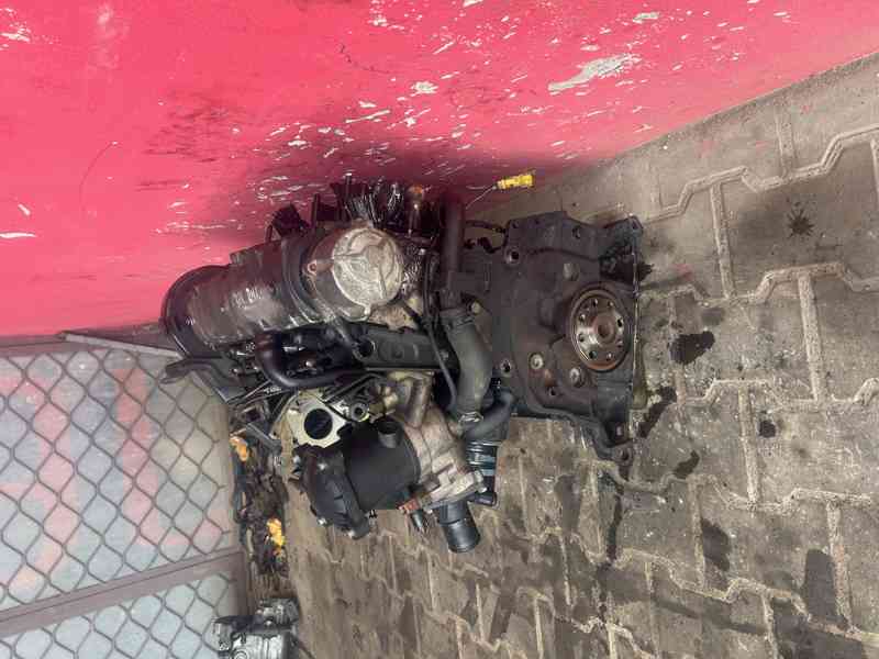Motor 1,9TD 66KW DHY - DHX Peugeot Citroen prodám - foto 3