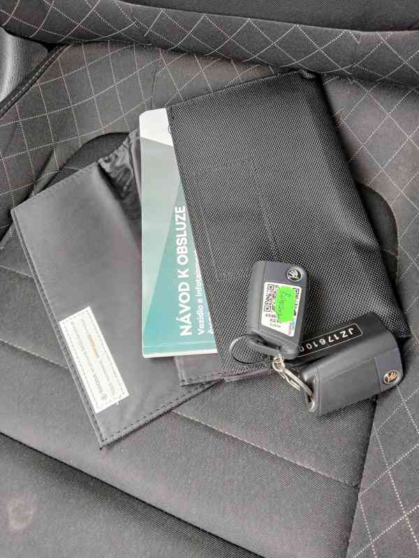 ŠKODA Fabia Combi Style 1,0 TSI 81 kW - foto 29