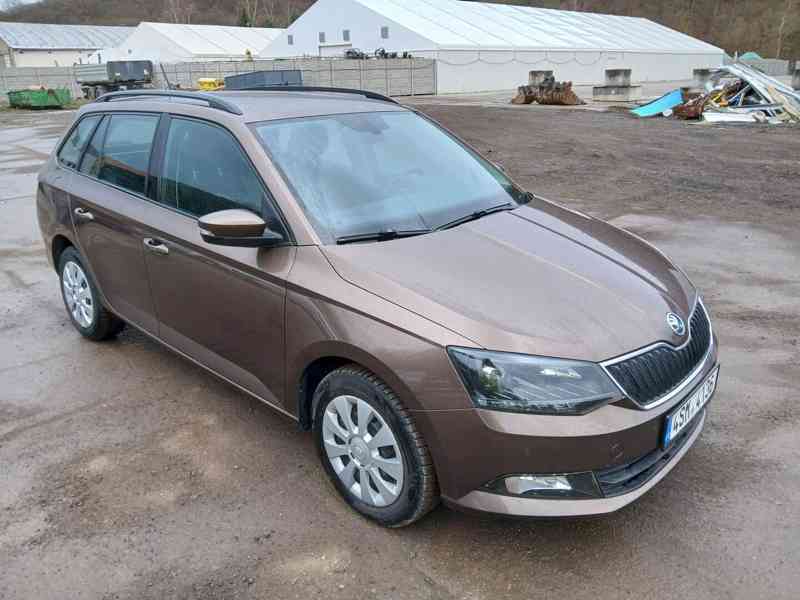 ŠKODA Fabia Combi Style 1,0 TSI 81 kW - foto 7