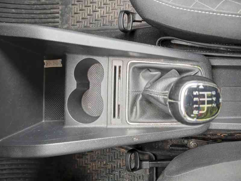 ŠKODA Fabia Combi Style 1,0 TSI 81 kW - foto 27