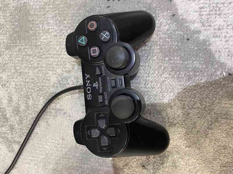 PlayStation 2 Slim + ovládače, mikrofóny, HDMI adaptér  - foto 8