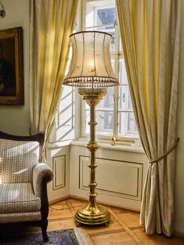 Velká stojací lampa v gotickém stylu V 212 cm - foto 11