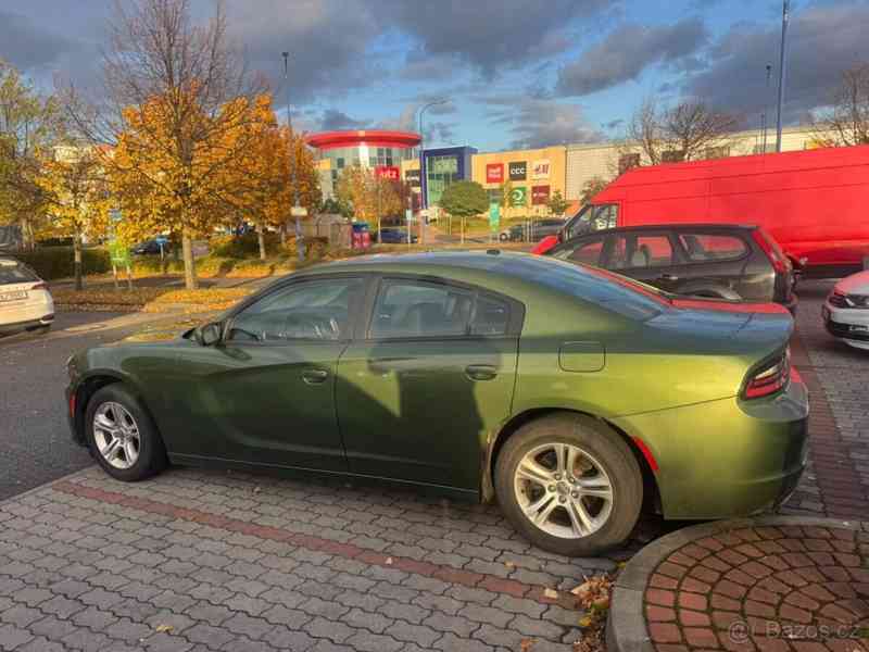 Dodge Charger 3,6 - foto 5