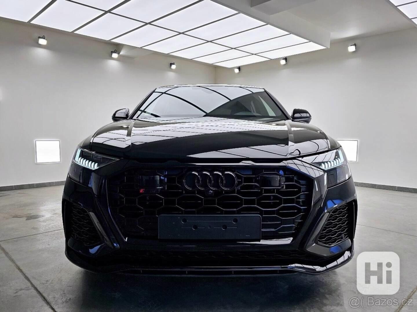 Audi RS Q8 - foto 1