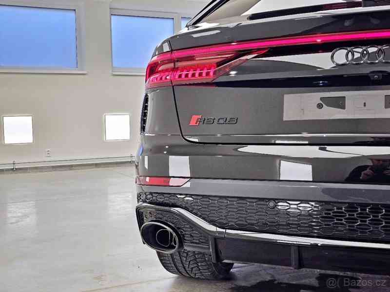 Audi RS Q8 - foto 13