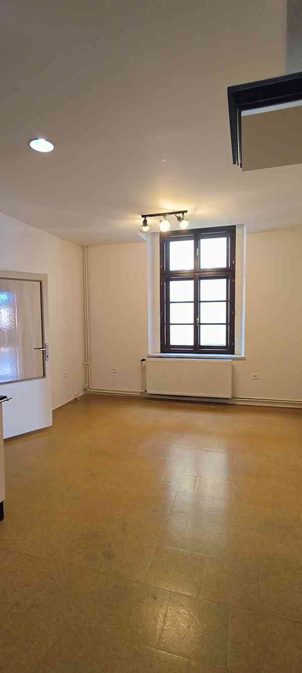 Pronájem bytu Dolní náměstí Olomouc - foto 6