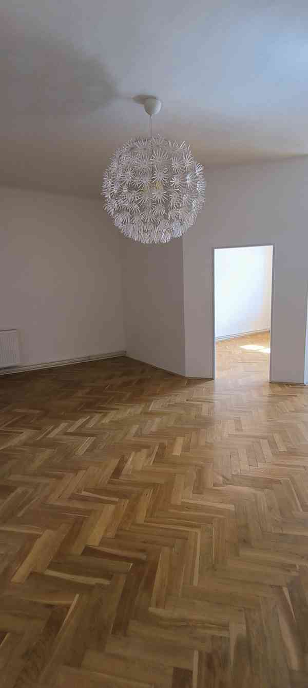 Pronájem bytu Dolní náměstí Olomouc - foto 11