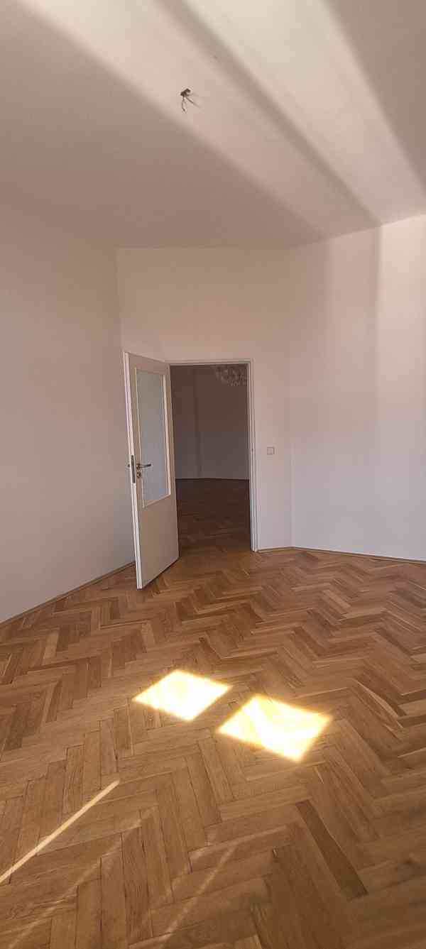 Pronájem bytu Dolní náměstí Olomouc - foto 14