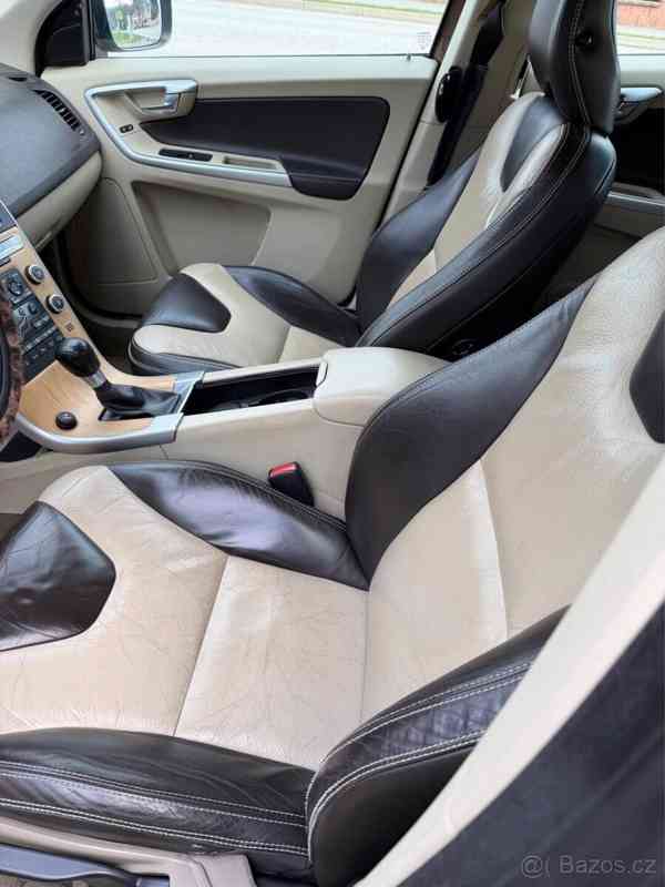 Volvo XC60 2,4   AWD, 120 kW, manuál, kůže, taž - foto 13