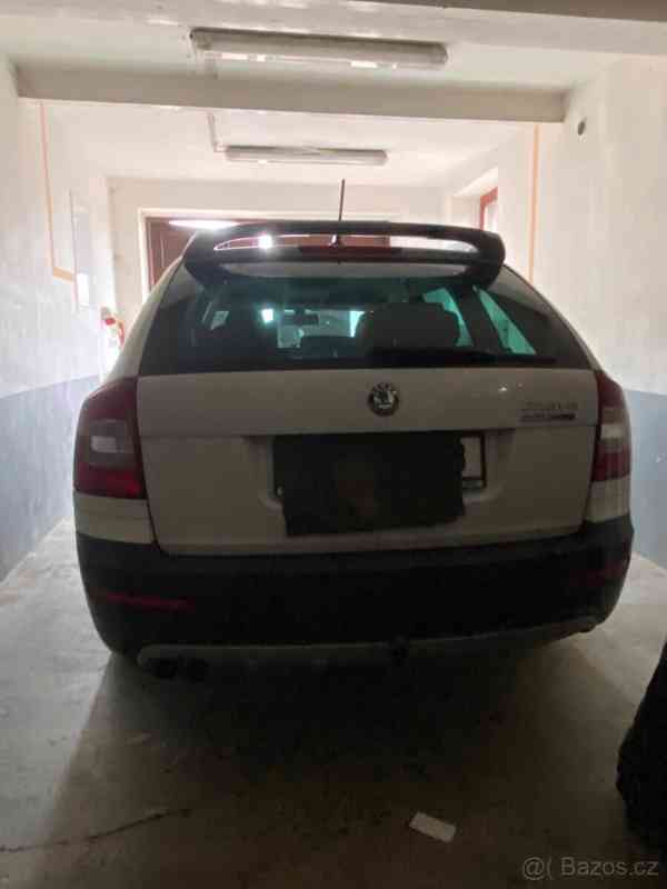 Škoda Octavia scout - foto 10