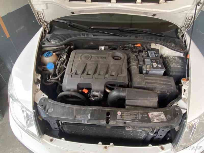 Škoda Octavia scout - foto 6