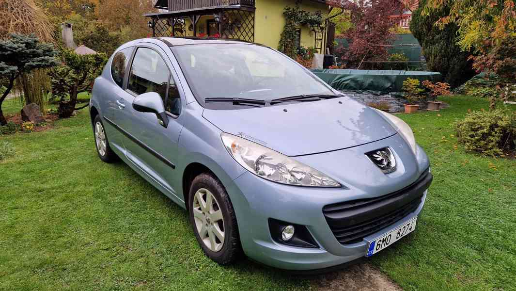 Peugeot 207,1.4,70 kW,panoram.střecha,serv.knížka,122 tis.km - foto 1