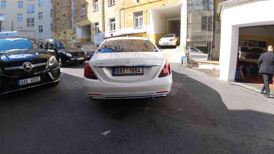 Mercedes-Benz MAYBACH 560 4-Matic - foto 19