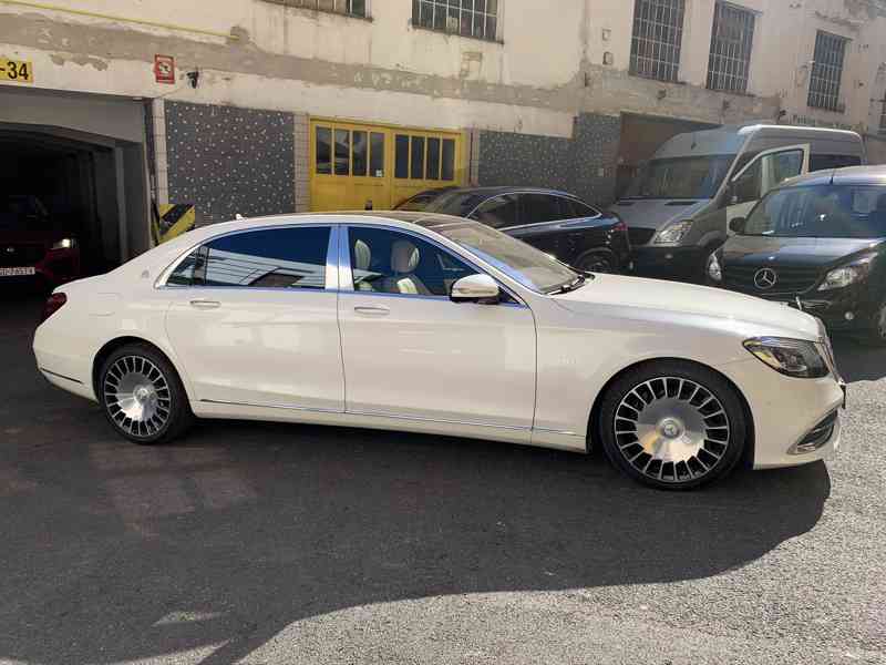 Mercedes-Benz MAYBACH 560 4-Matic - foto 18