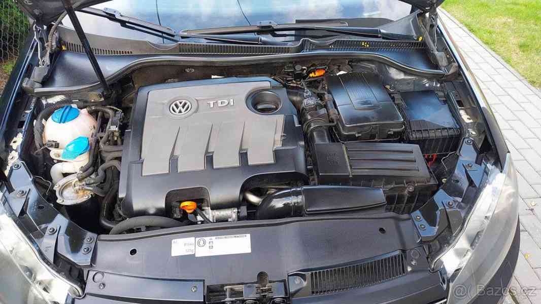 Volkswagen Golf 1,6 TDI 77 kW DPF Trendline  Golf 1,6 tdi ST - foto 14