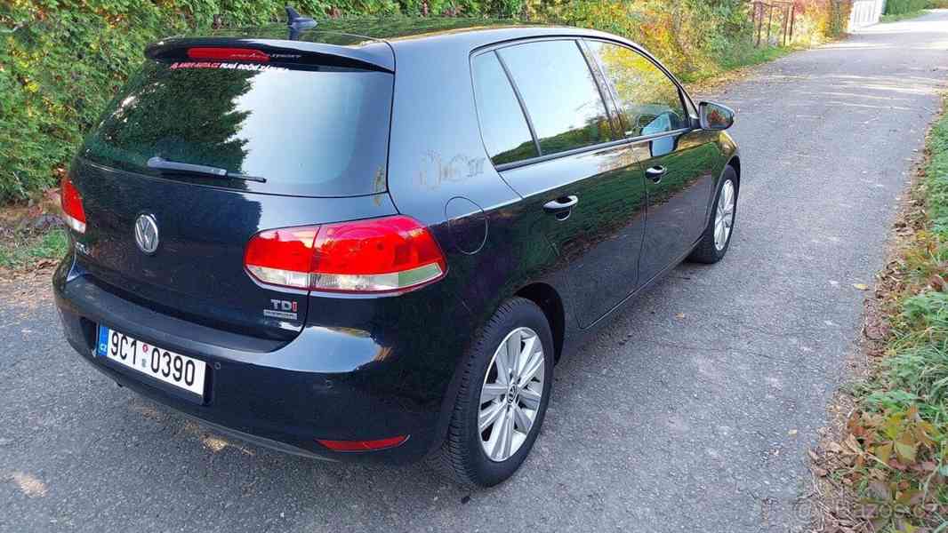 Volkswagen Golf 1,6 TDI 77 kW DPF Trendline  Golf 1,6 tdi ST - foto 4