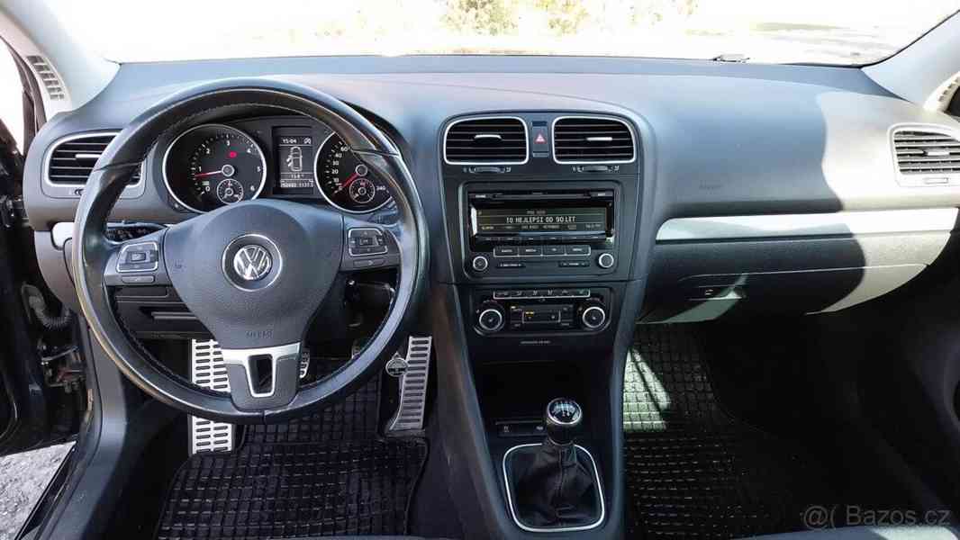 Volkswagen Golf 1,6 TDI 77 kW DPF Trendline  Golf 1,6 tdi ST - foto 12