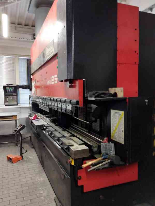 CNC hydraulický ohraňovací lis AMADA HFBO 125-40 - foto 2