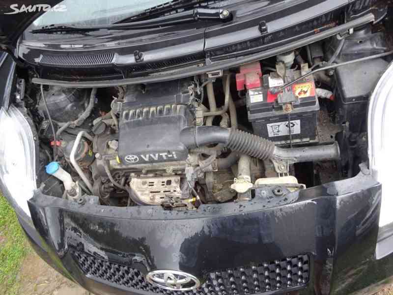 Toyota Yaris 1.3i r.v.2008 (64 kw) stk:6/2027 Koupeno v ČR - foto 15