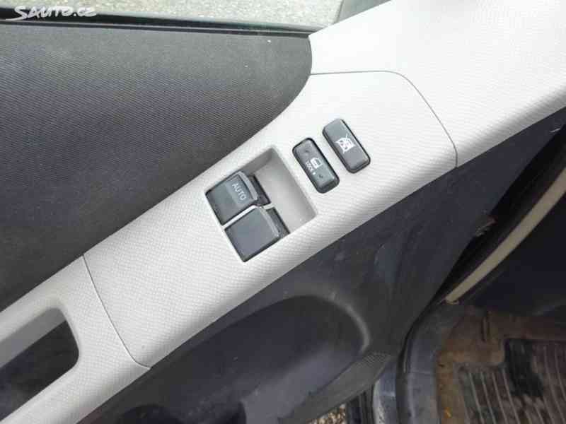 Toyota Yaris 1.3i r.v.2008 (64 kw) stk:6/2027 Koupeno v ČR - foto 6
