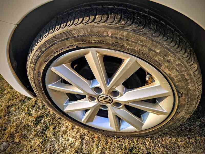 Volkswagen Polo 1,2   44kW Benzín - foto 10