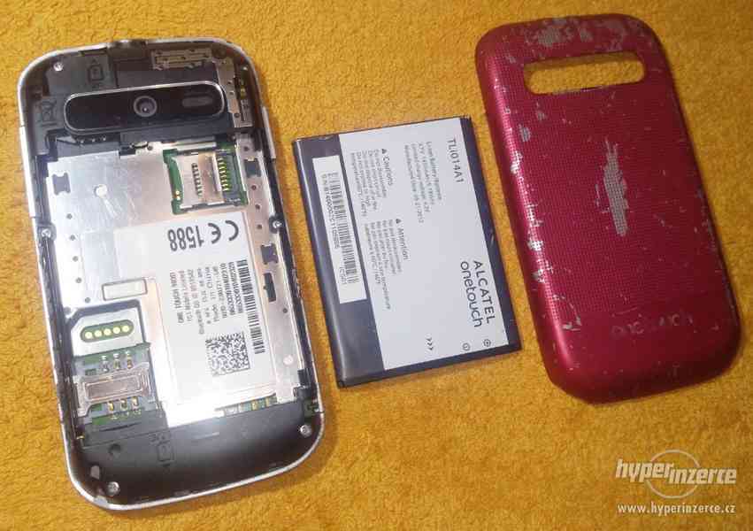 Alcatel 903D +Sony Ericsson W710i +Samsung S8300 -drobné záv - foto 3