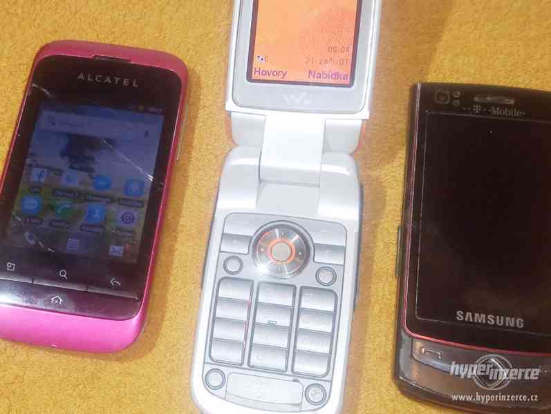 Alcatel 903D +Sony Ericsson W710i +Samsung S8300 -drobné záv - foto 11
