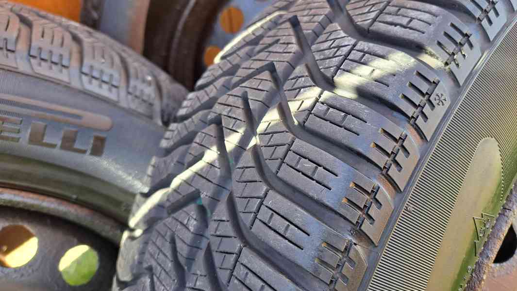 Zimní pneu - 195/65 R15 na Renault Scénic : - foto 4