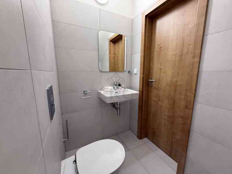 ELEGANTNÍ KANCELÁŘ  S KLIMATIZACÍ A PARKOVACÍM STÁNÍM, BRNO - foto 13