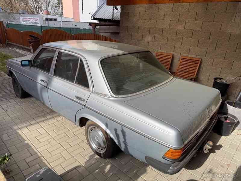 Mercedes-Benz 123 W 123 300D - foto 2
