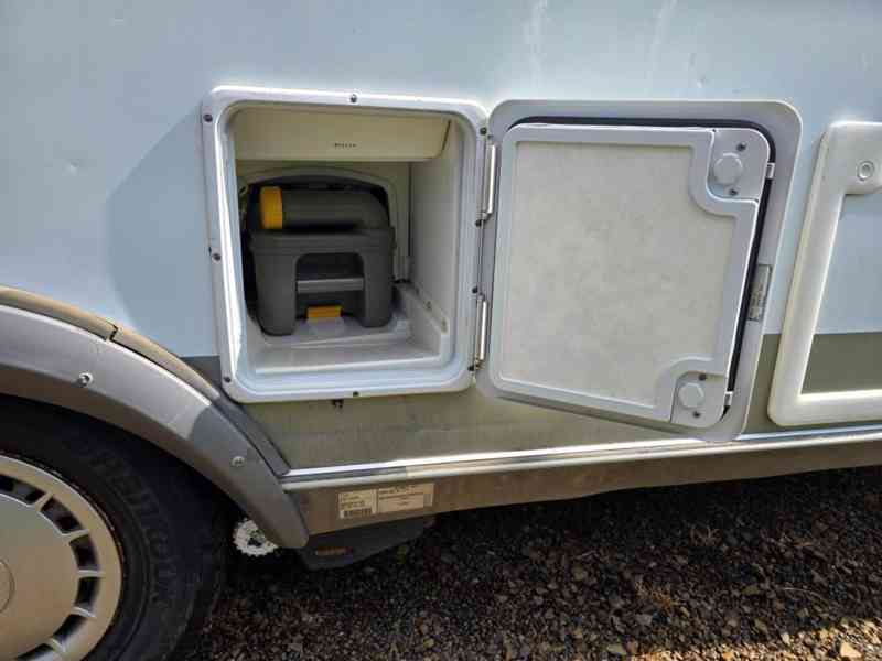 Karavan HYMER NOVA UOPLYST 532 EN, r.v 2020 - foto 12