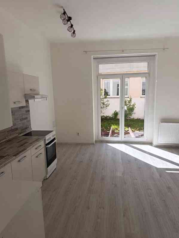 Pronájem bytu 2+kk 50,6 m2, Praha - Modřany - foto 8