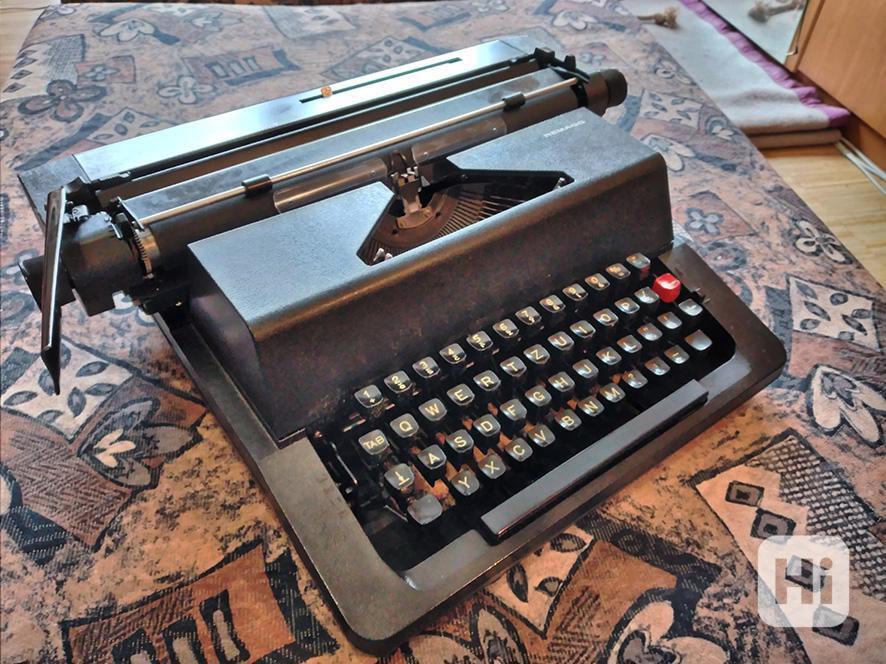REMAGG psací stroj s kufrem - foto 1